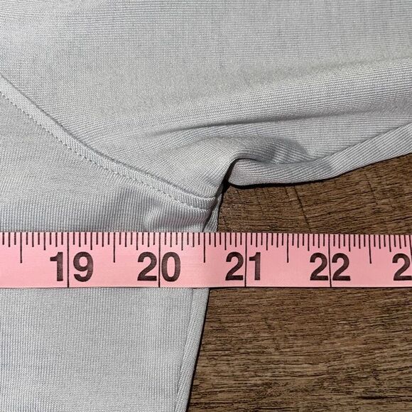Under Armour Women’s Heatgear Half Zip Long Sleeve Pullover Shirt Gray Size Larg - Picture 8 of 9
